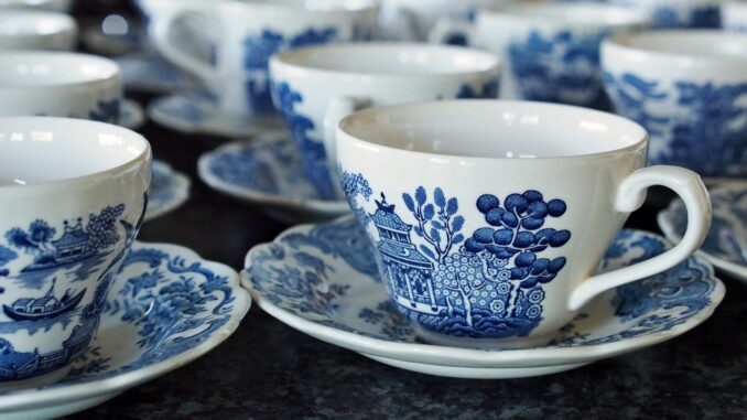can you microwave porcelain