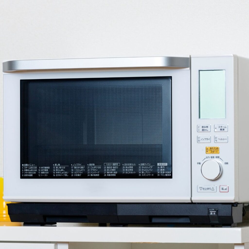Can You Melt Wax in the Microwave? (Answered!) Can You Microwave This?