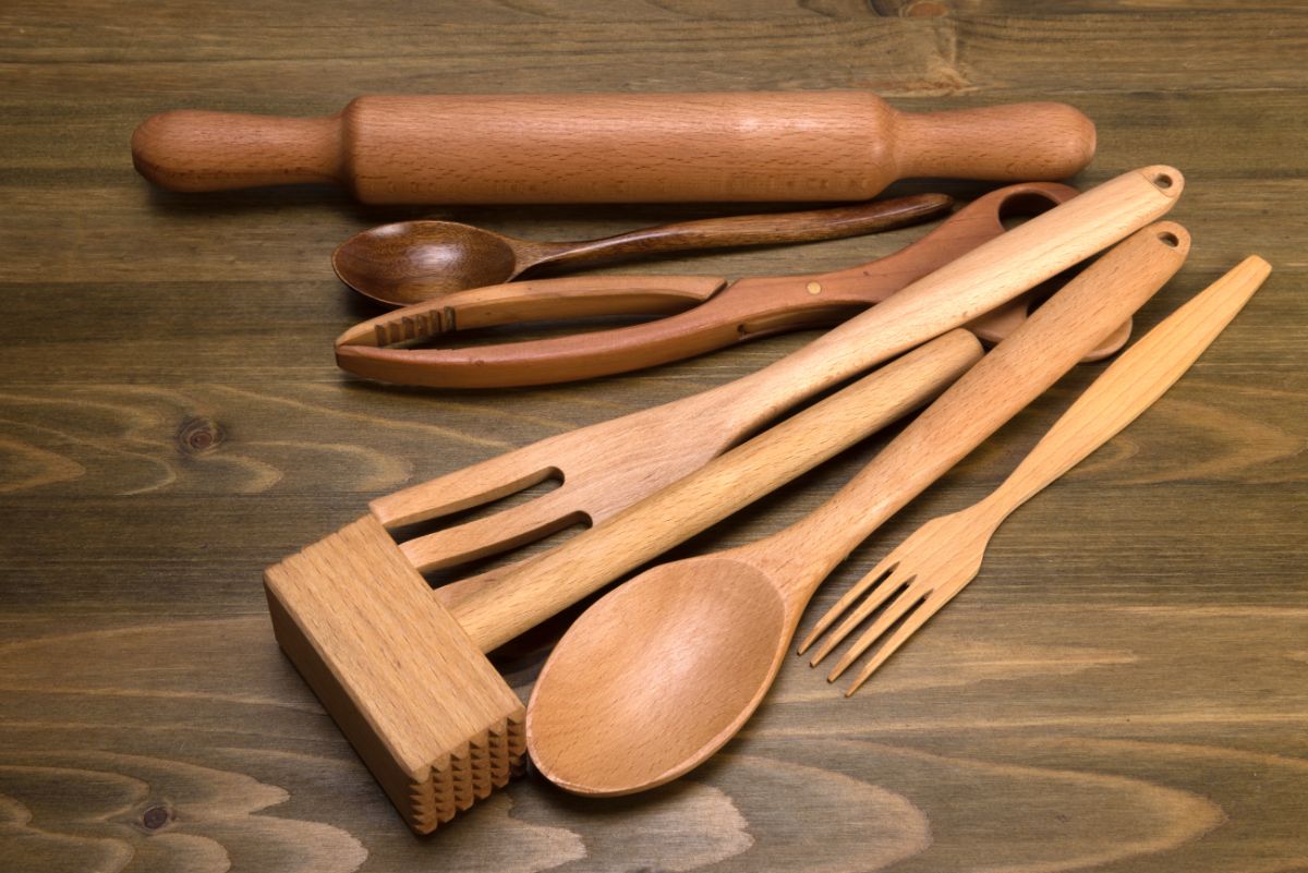 Different types of woodware on a table.